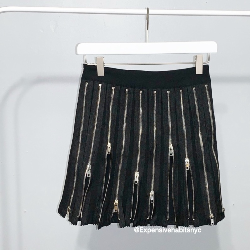 Zipper skirt
